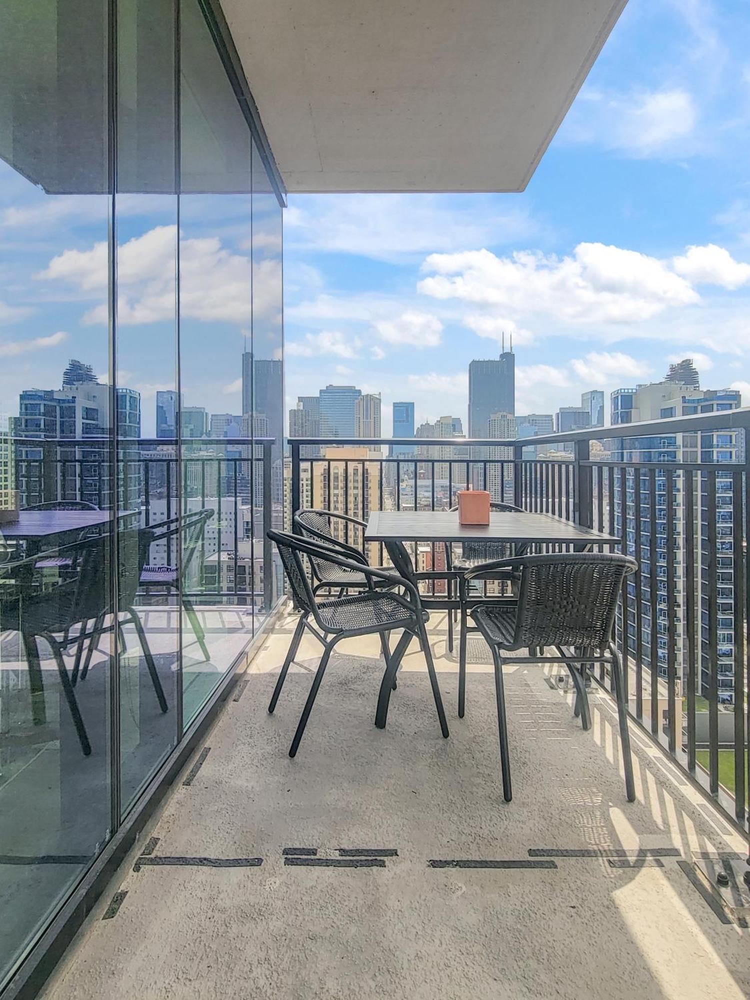 Aurelien Spacious Apartments In The Heart Of Gold Coast ชิคาโก ภายนอก รูปภาพ